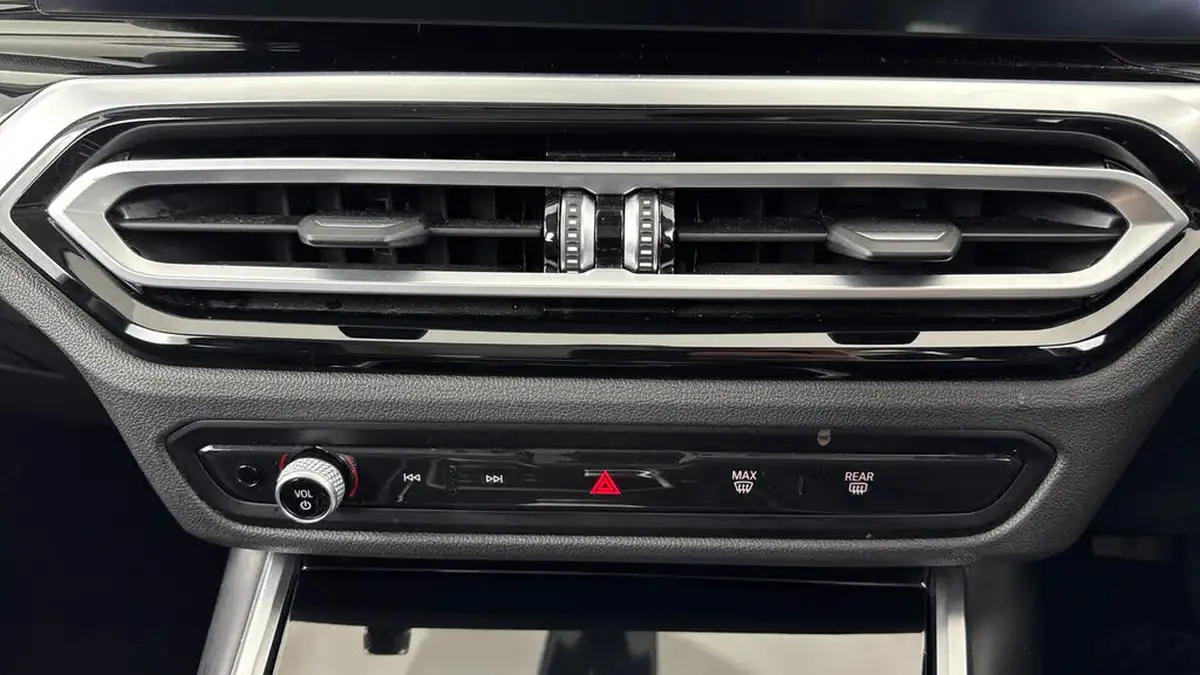 2022-bmw-3-series-20-330e-sport-touring-5d-big-16