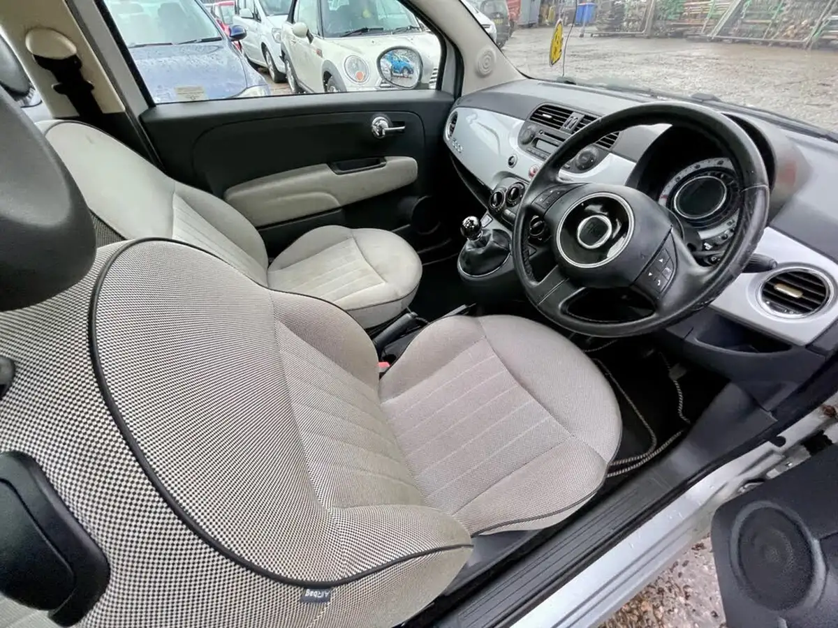 2008-fiat-500-14-lounge-big-11