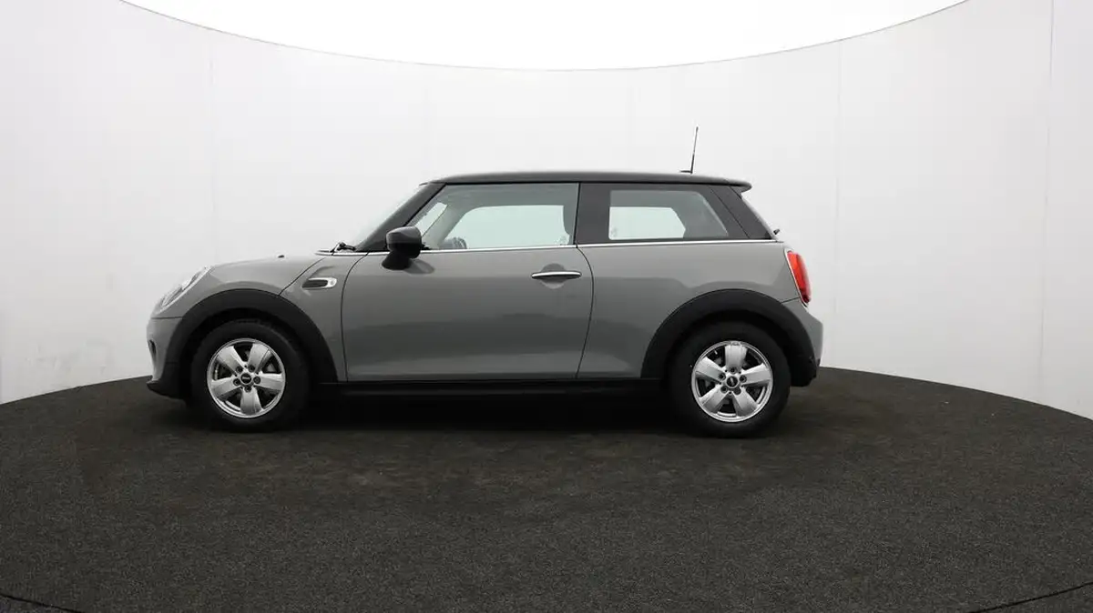 2020-mini-cooper-15-cooper-classic-nav-hatchback-3d-big-71