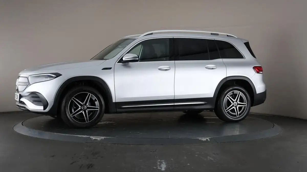 2022-mercedes-benz-eqb-e-eqb-350-amg-line-big-41