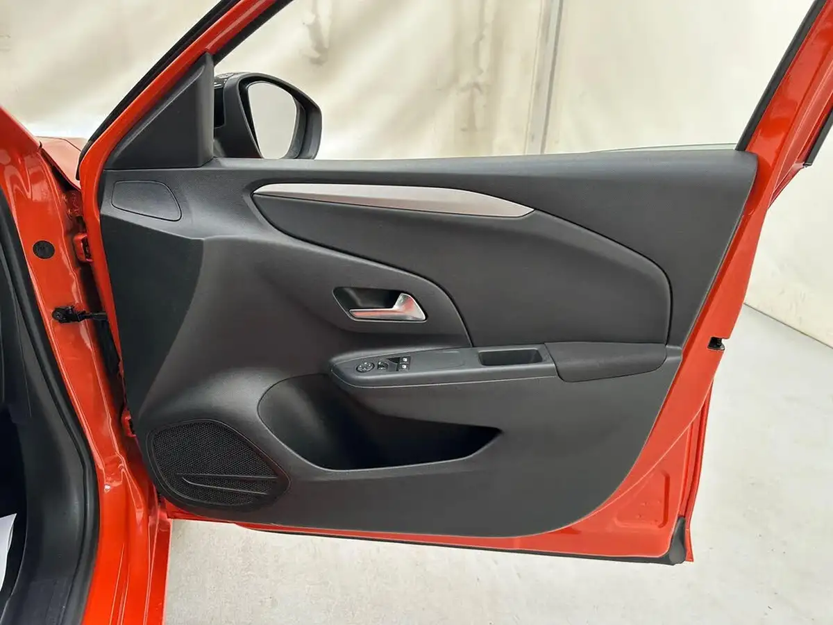 2020-vauxhall-corsa-15-turbo-d-se-nav-big-28