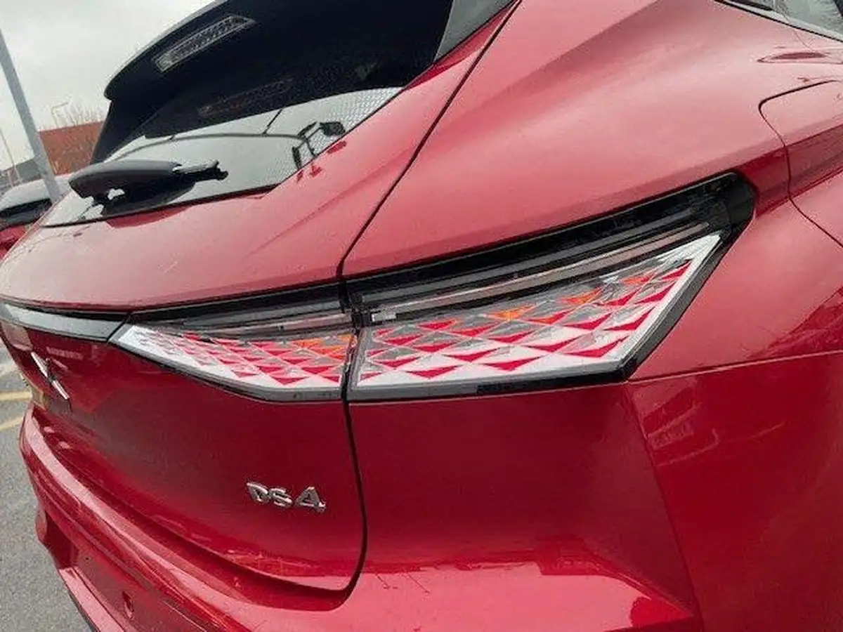2024-ds-ds-4-e-tense-esprit-de-voyage-big-4