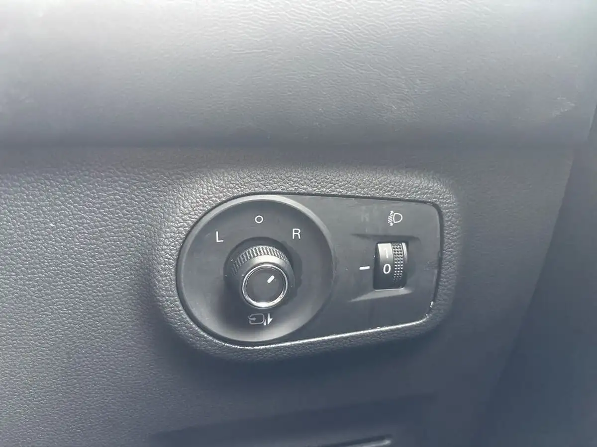 2021-mg-zs-suv-15-vti-tech-exclusive-big-42