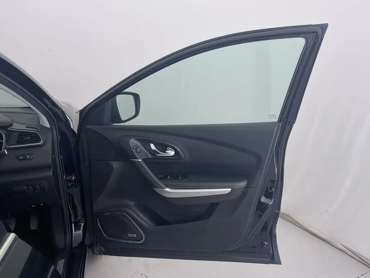2016-renault-kadjar-15dci-signature-nav-energy-ss-big-28