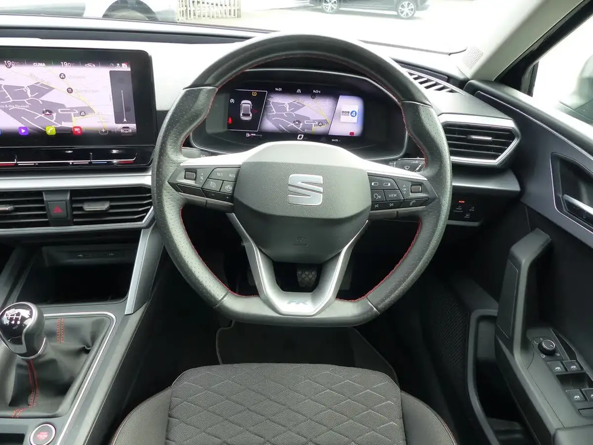 2020-seat-leon-15-tsi-evo-fr-130ps-hatchback-big-11