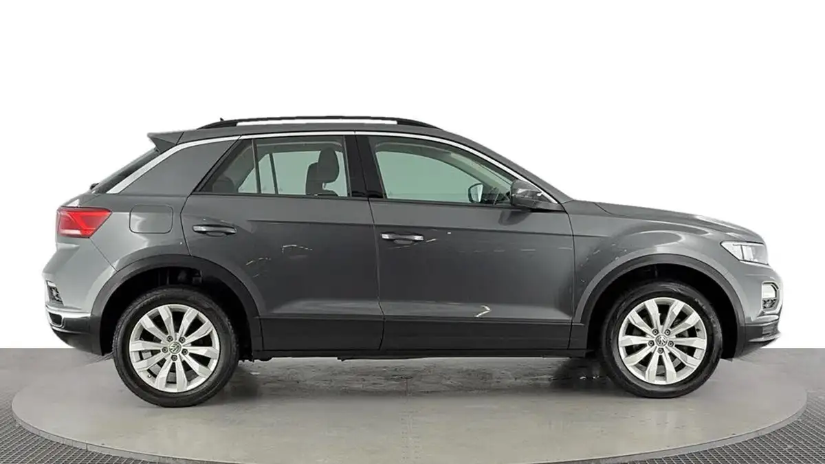 2019-volkswagen-t-roc-15-tsi-se-big-2