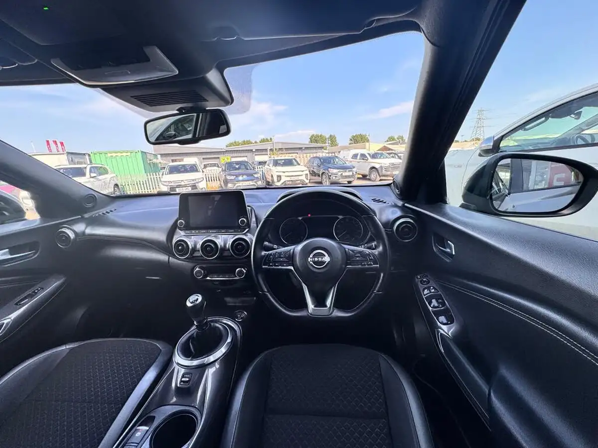 2024-nissan-juke-10-dig-t-n-connecta-big-12