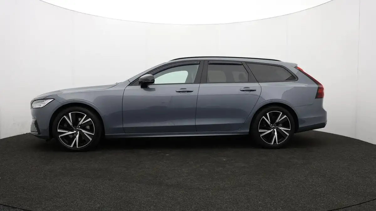 2022-volvo-v90-20td-b4-r-design-big-71