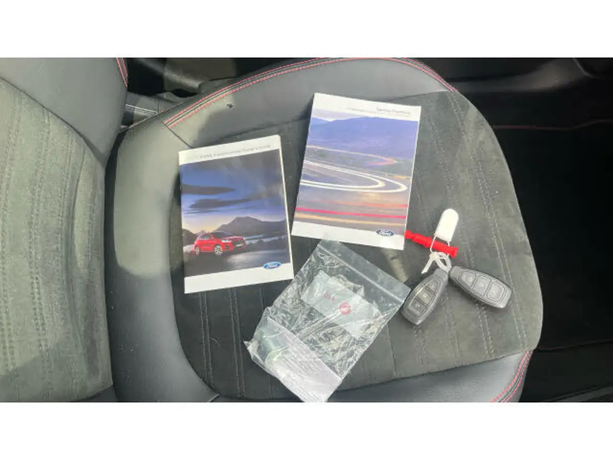 2023-ford-kuga-15t-black-package-edition-big-18