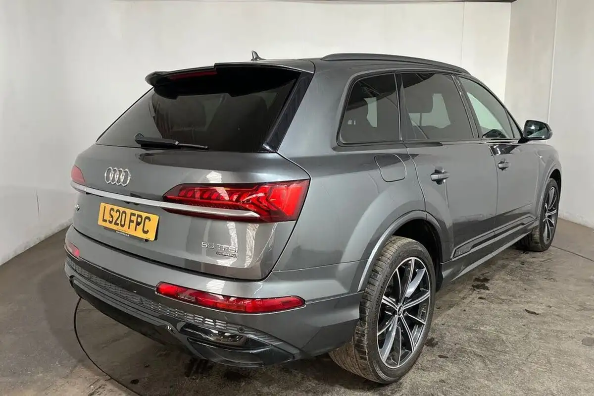 2020-audi-q7-30-55-tfsi-black-edition-big-16