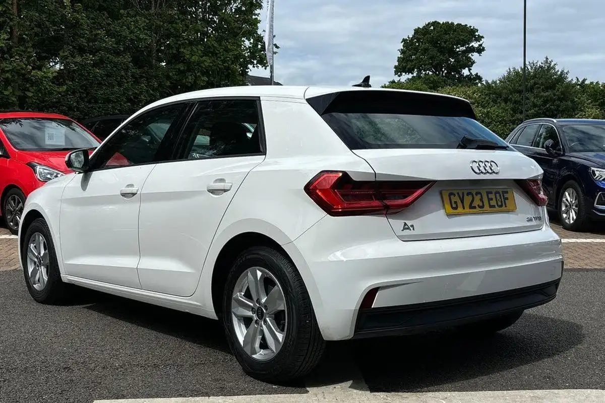 2023-audi-a1-10-25-tfsi-technik-big-7
