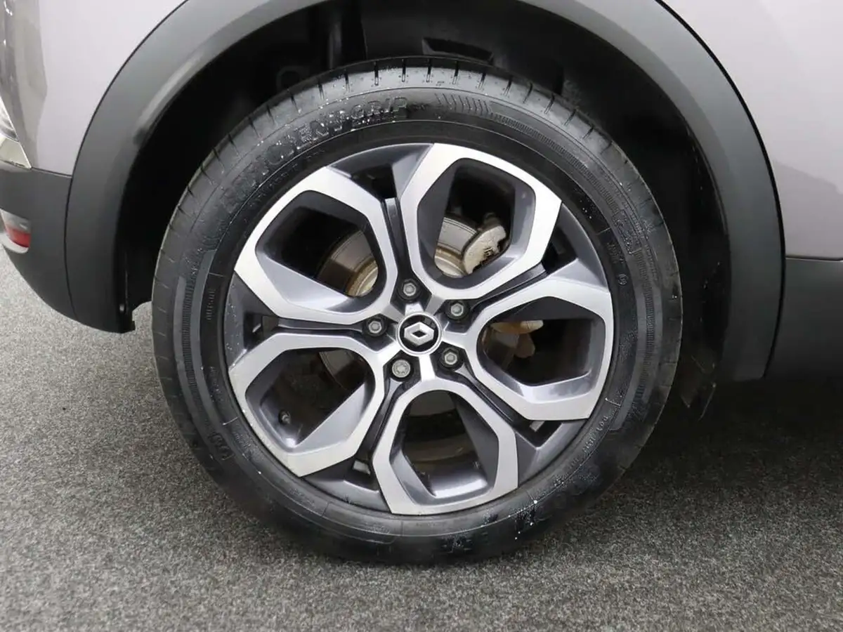 2023-renault-captur-16-techno-160ps-plug-in-big-6