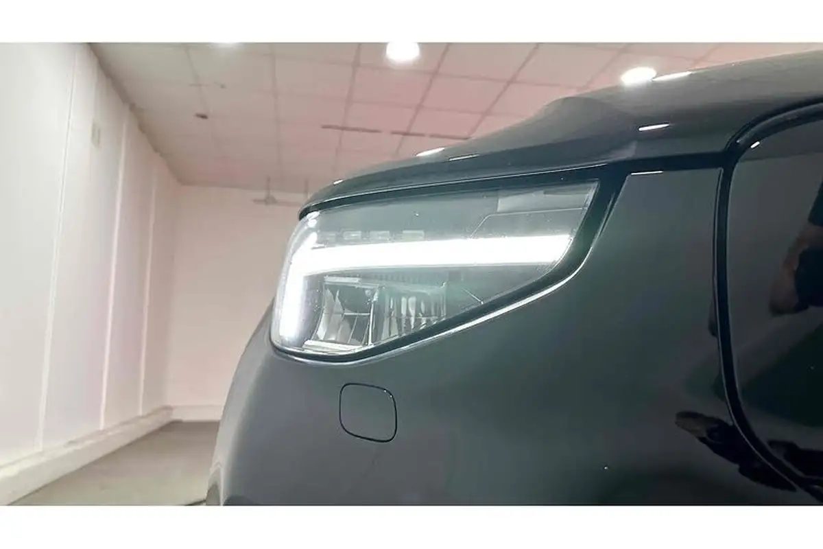 2022-volvo-c40-e-twin-recharge-pro-big-18