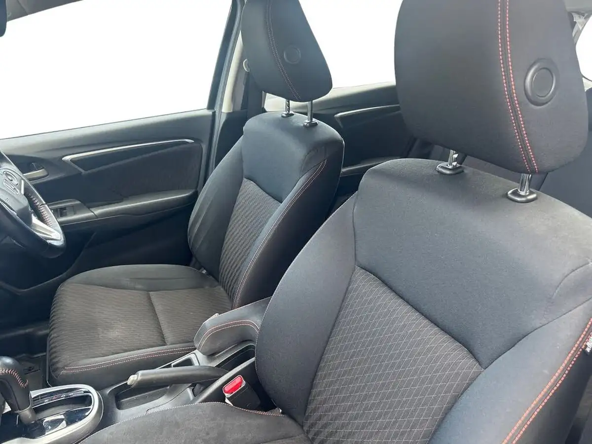 2018-honda-jazz-15-i-vtec-sport-cvt-big-9