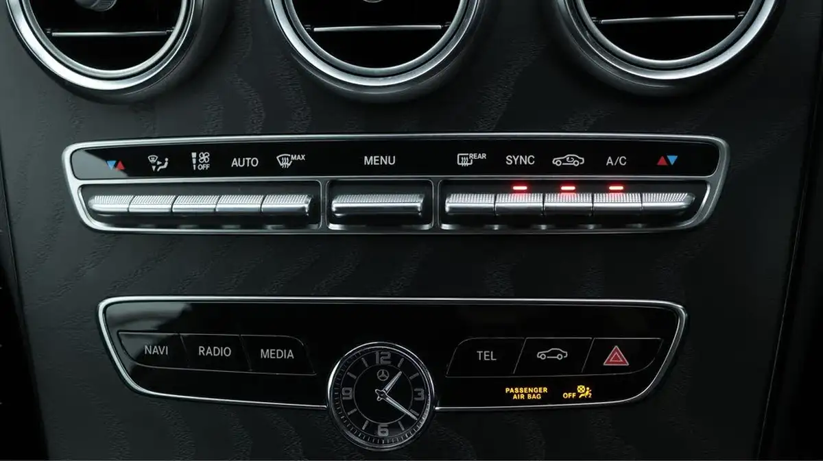 2020-mercedes-benz-c-class-15-c200-amg-line-premiumss-coupe-2d-big-12