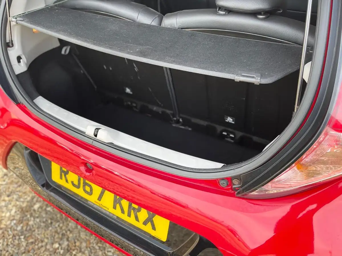 2018-toyota-aygo-10-vvt-i-x-clusiv3-71bhp-big-19