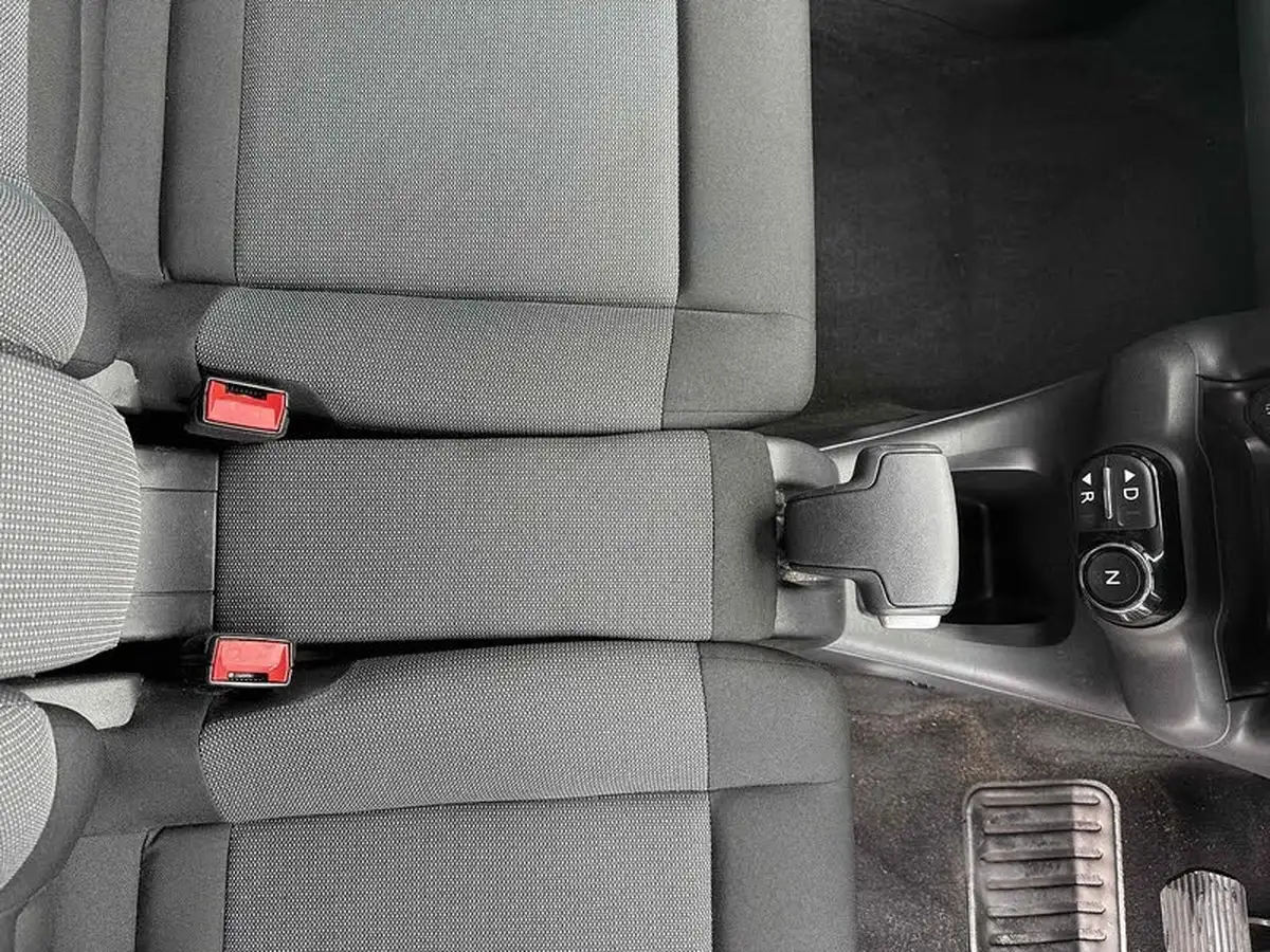 2017-citroen-c4-cactus-12-puretech-flair-82ps-ss-etg-big-15
