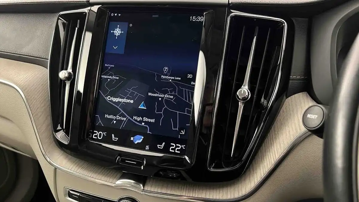 2020-volvo-xc60-20td-b4-inscription-expression-big-20