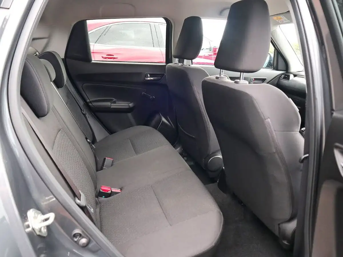 2022-suzuki-swift-12-dualjet-sz-t-big-3