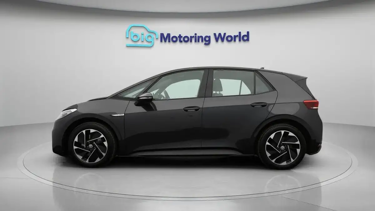 2023-volkswagen-id3-e-life-204ps-58kwh-pro-performance-big-4