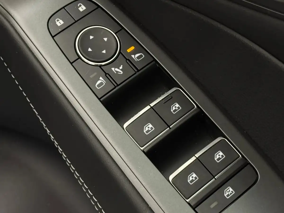 2024-nissan-qashqai-13-dig-t-n-connecta-158ps-mild-hybrid-glass-roof-pack-xtronic-big-18