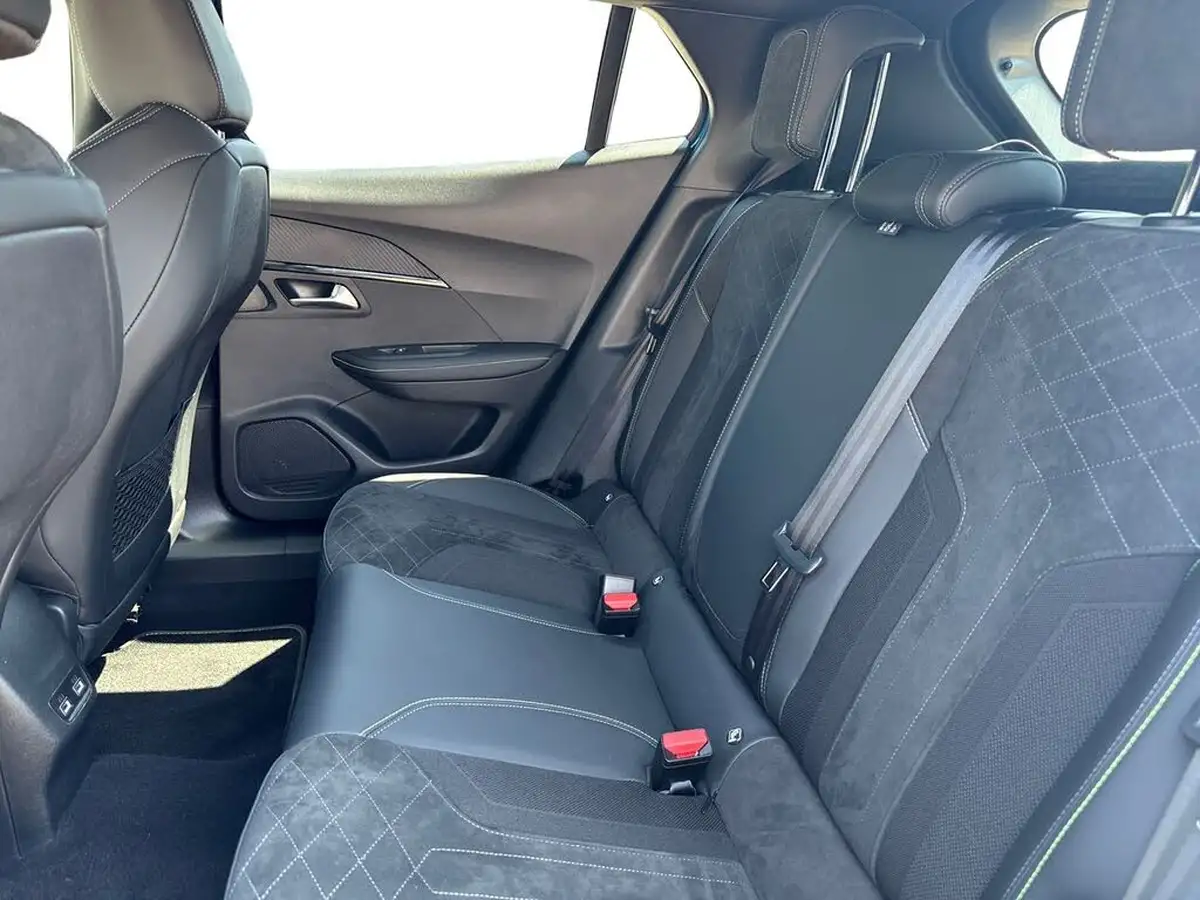 2022-peugeot-2008-suv-12-puretech-gt-premium-130bhp-big-10