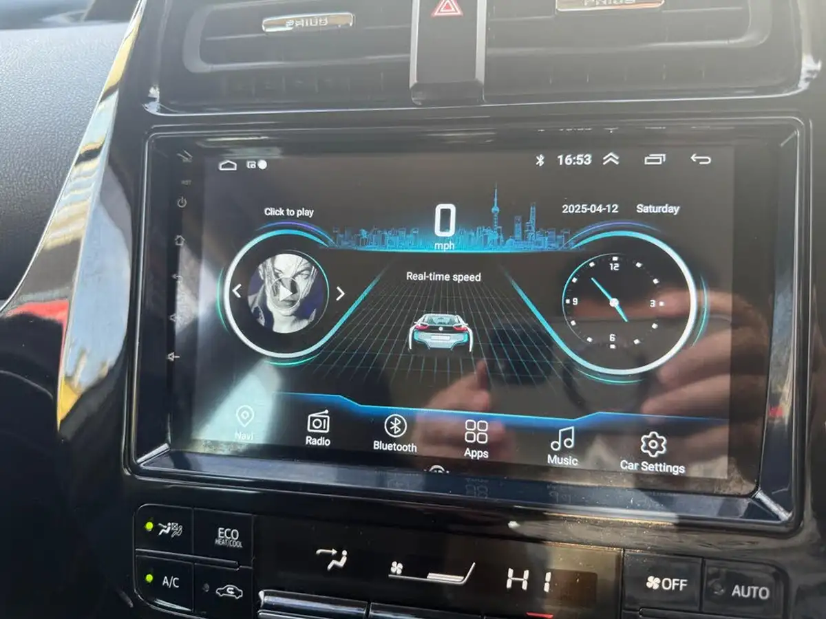 2019-toyota-prius-big-33