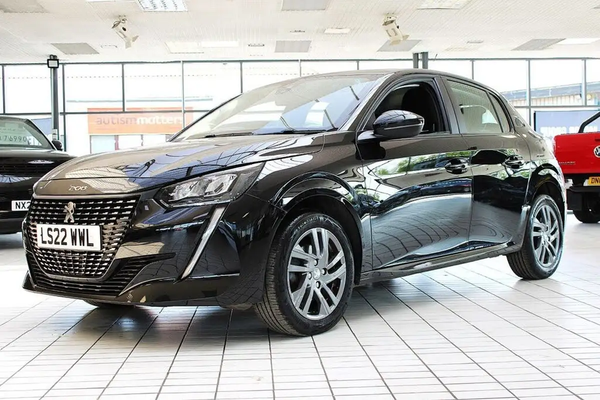2022-peugeot-208-15-bluehdi-active-premium-big-0