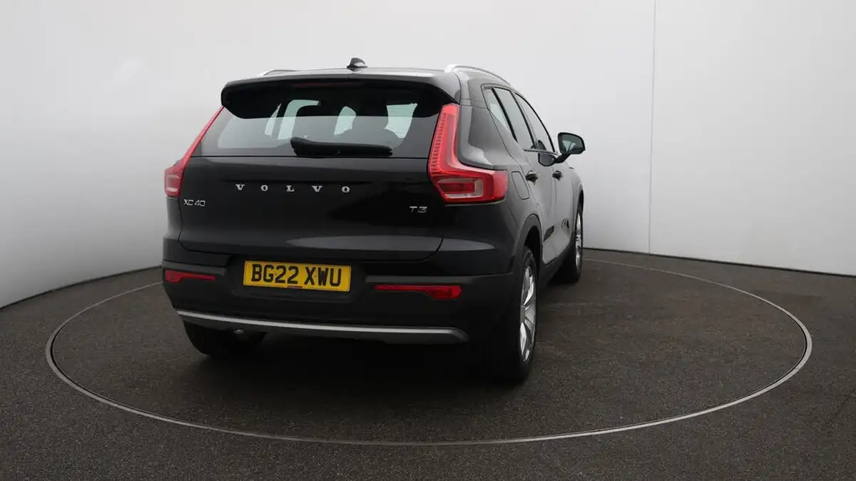 2021-volvo-xc40-15-t3-momentum-163bhp-big-52