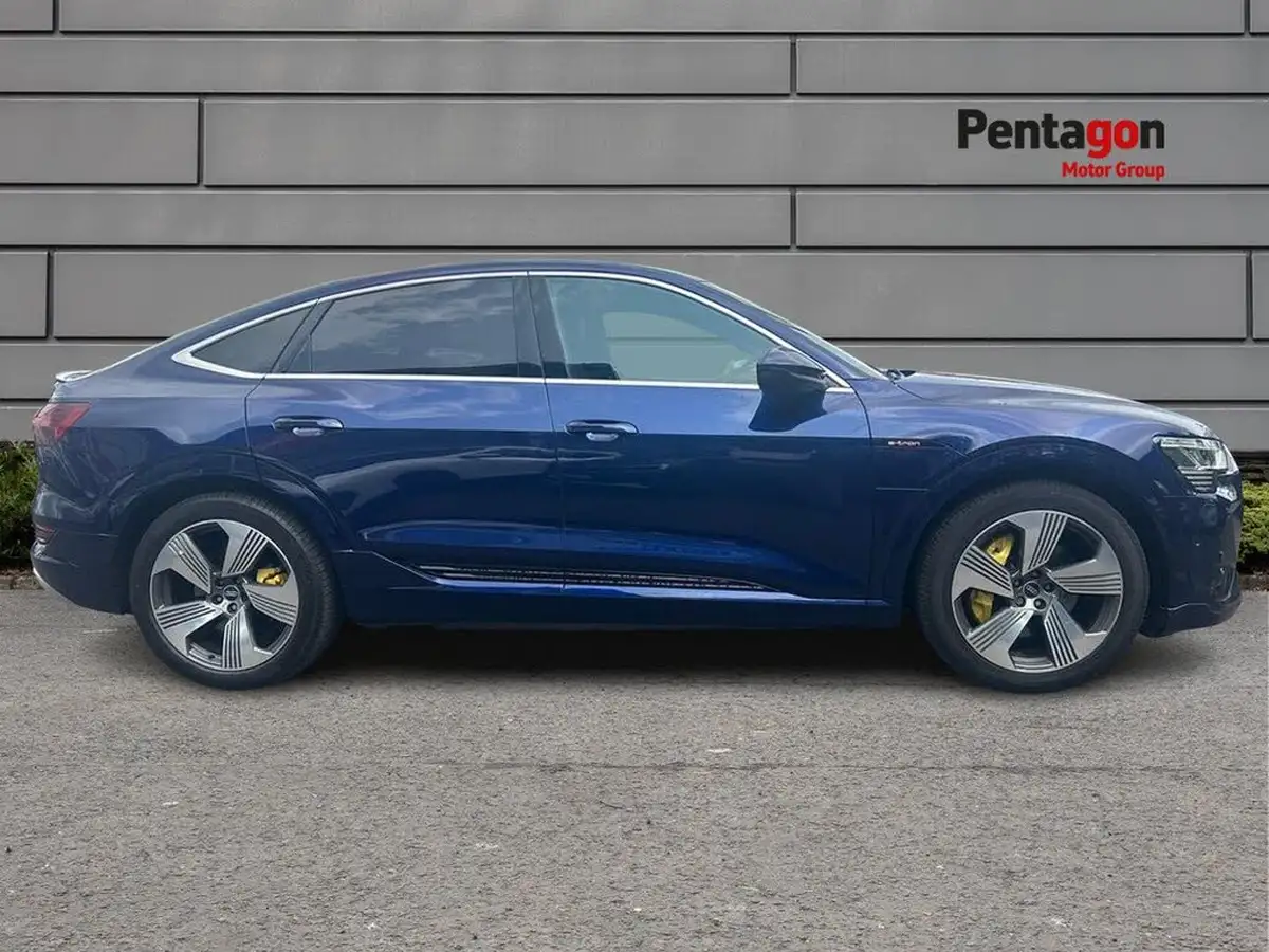 2021-audi-e-tron-55e-s-line-sportback-big-12