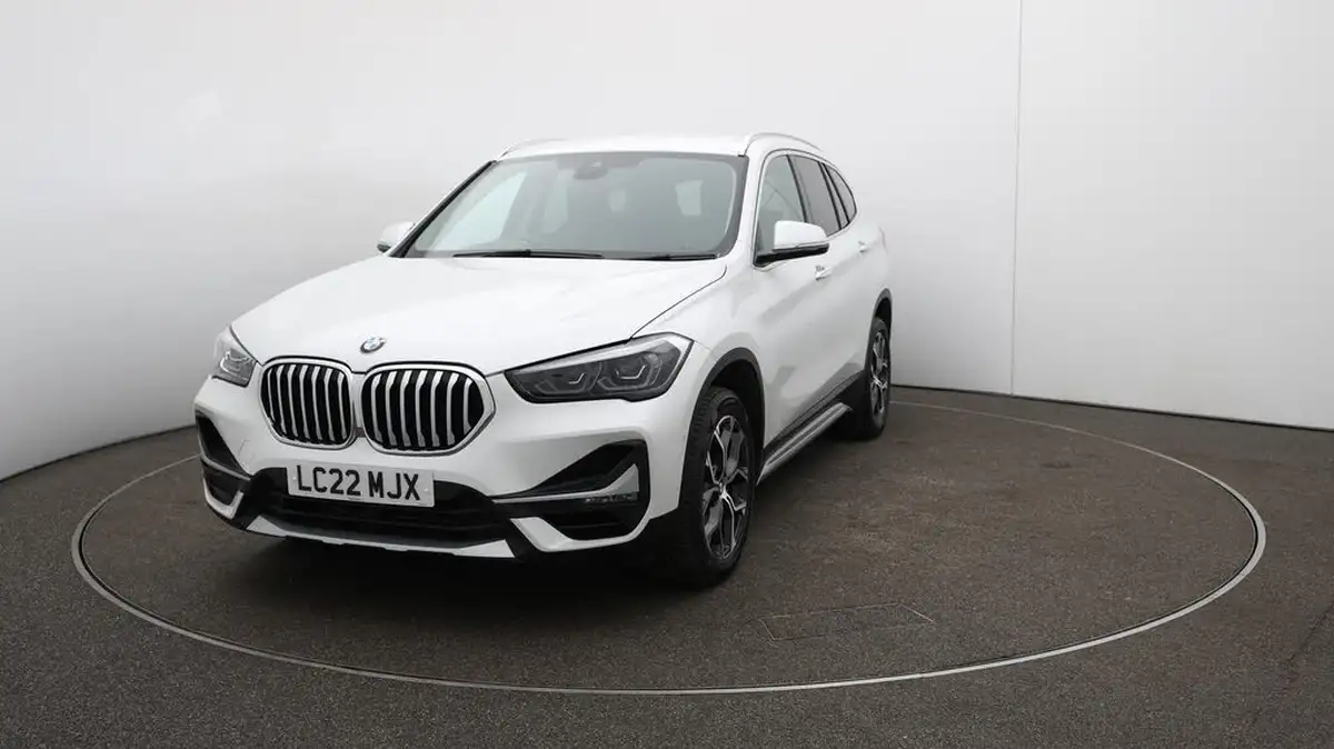 2022-bmw-x1-20-xdrive20i-xline-big-40