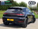 2021-porsche-macan-29-turbo-small-3