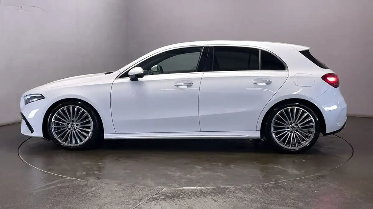 2023-mercedes-benz-a-class-13-a200-amg-line-premium-plus-hatchback-5d-big-4