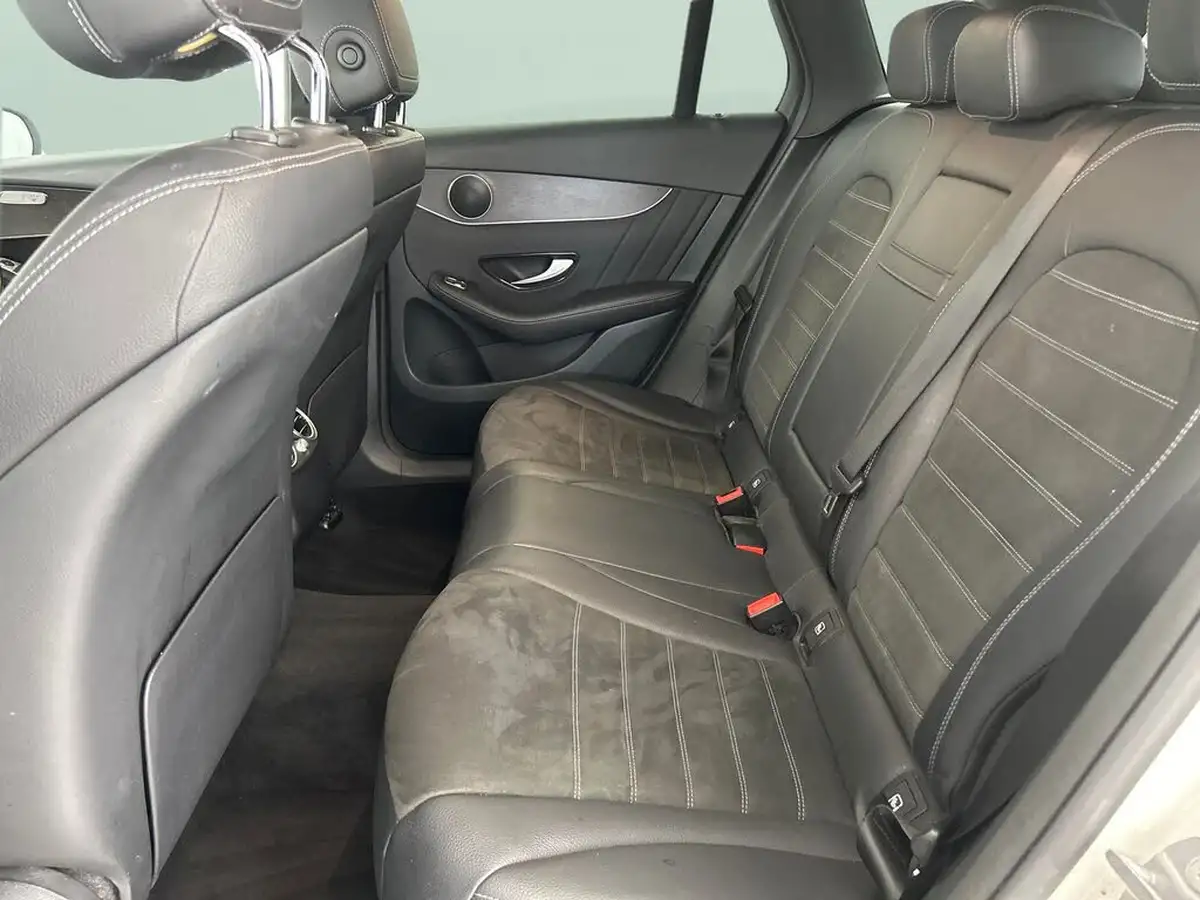 2019-mercedes-benz-glc-class-20d-glc220d-amg-line-station-wagon-5d-4matic-plus-big-34