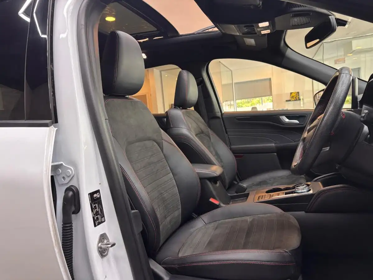 2022-ford-kuga-25t-st-line-x-edition-225ps-phev-big-32