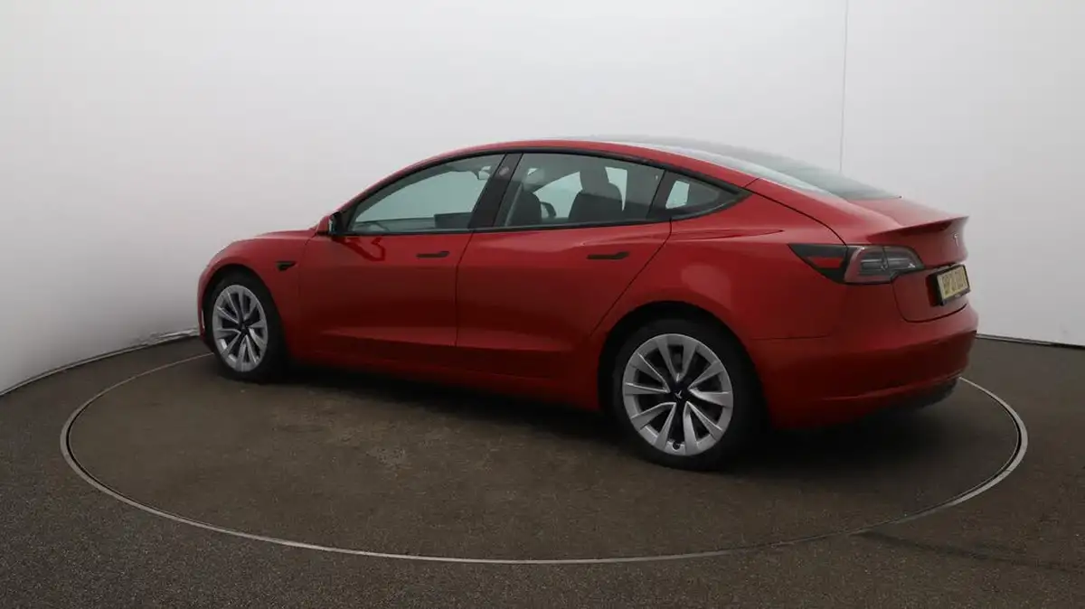 2021-tesla-model-3-e-long-range-4x4-big-35