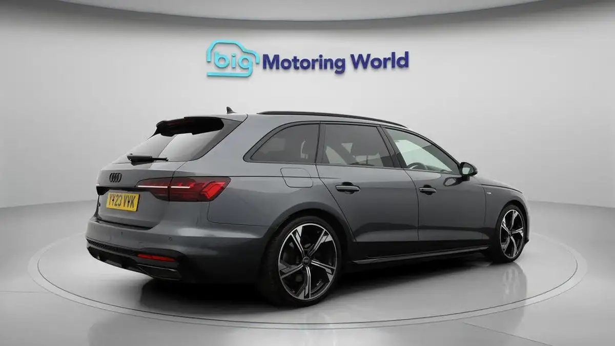 2023-audi-a4-avant-20-35-tdi-black-edition-big-7