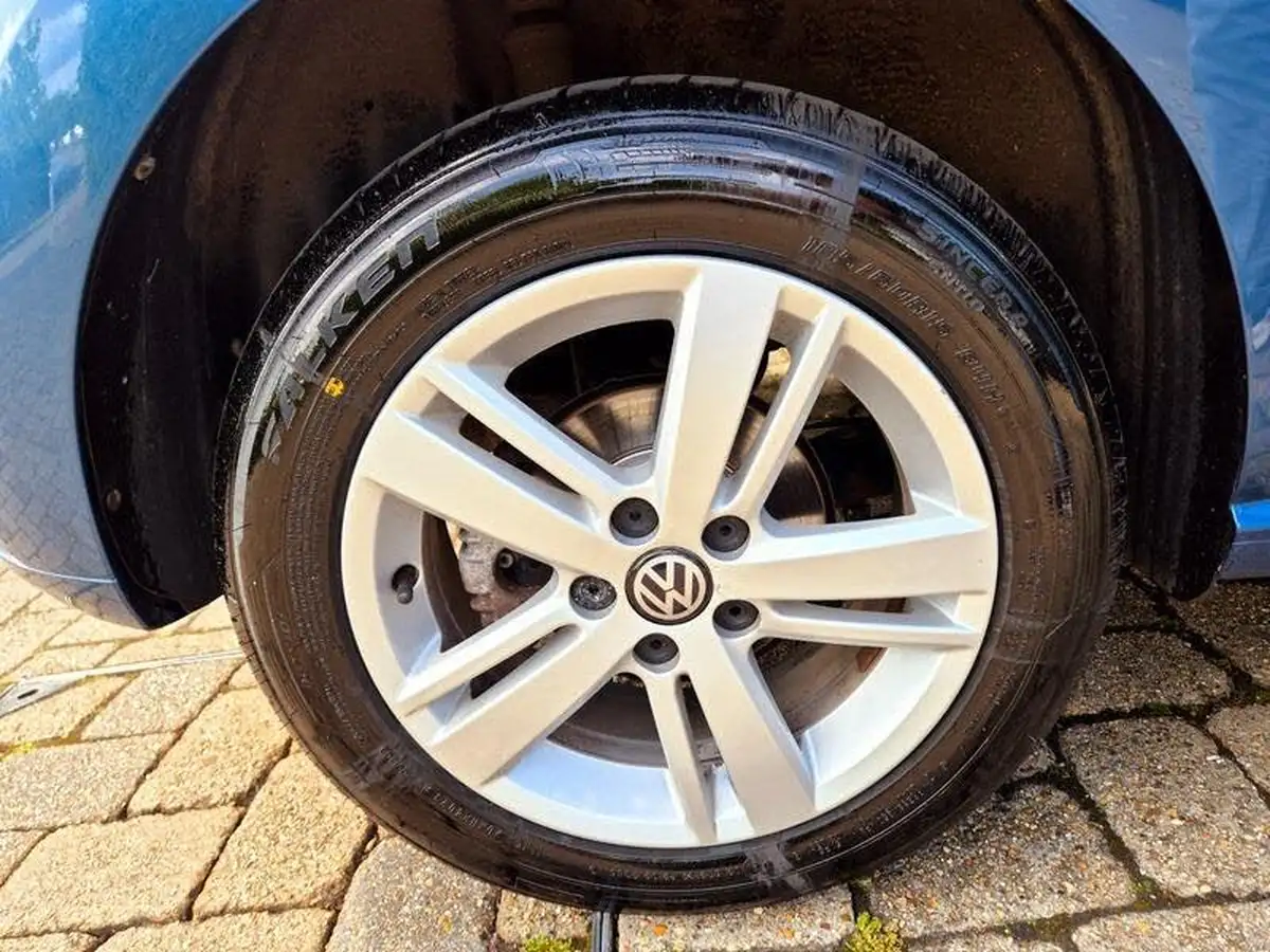 2016-volkswagen-polo-12-tsi-match-3d-big-33
