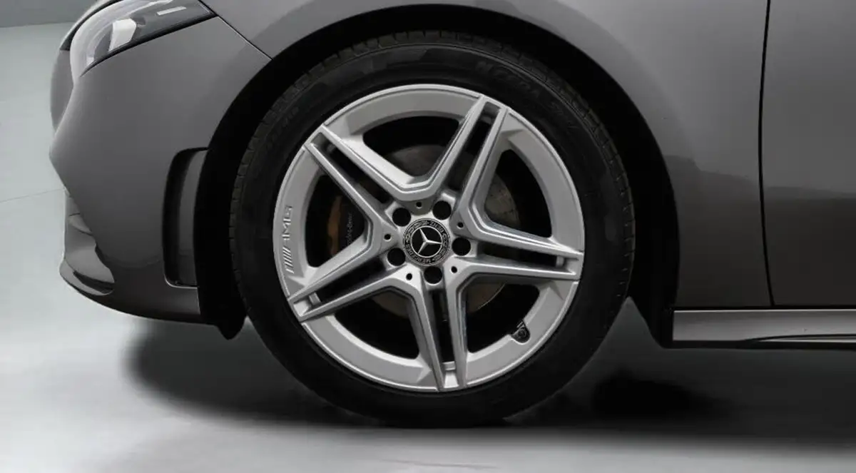2020-mercedes-benz-a-class-13-a200-amg-line-saloon-4d-7g-dct-big-18