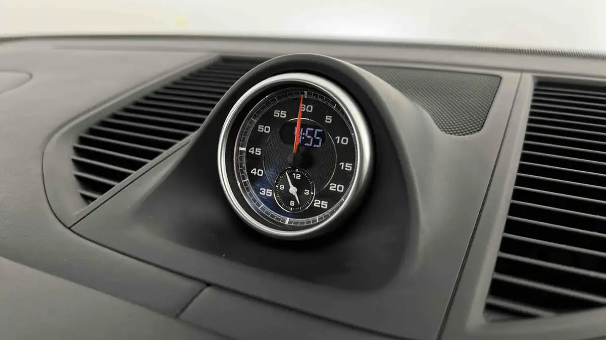2020-porsche-macan-30-v6-s-big-37