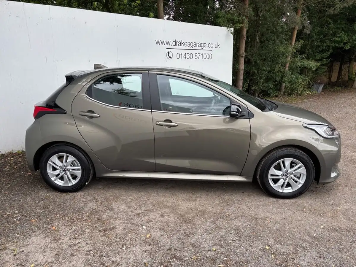 2023-mazda-mazda2-15-agile-big-3
