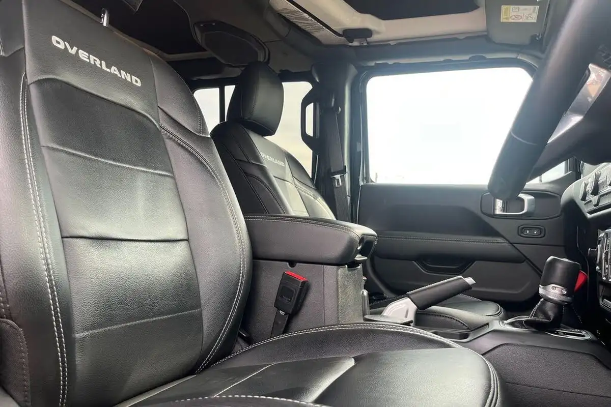 2022-jeep-wrangler-20-gme-overland-5d-big-23