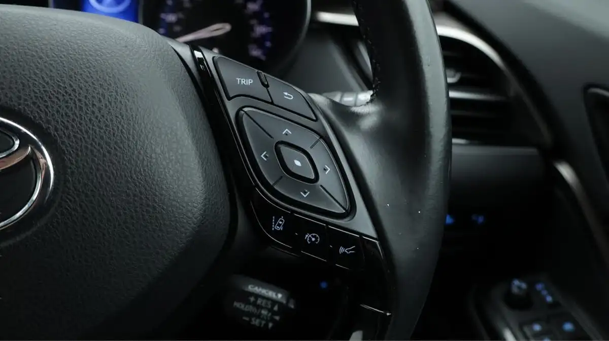 2019-toyota-c-hr-18-vvt-i-excel-big-26