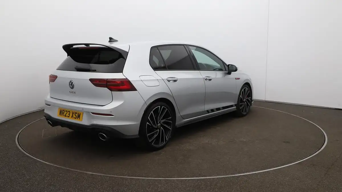 2023-volkswagen-golf-20-tsi-gti-clubsport-big-55