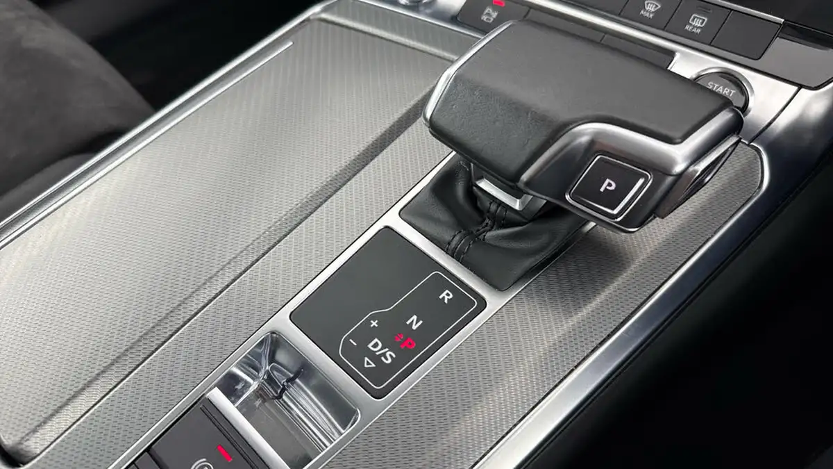 2020-audi-a6-saloon-20-50-tfsi-e-sport-big-19
