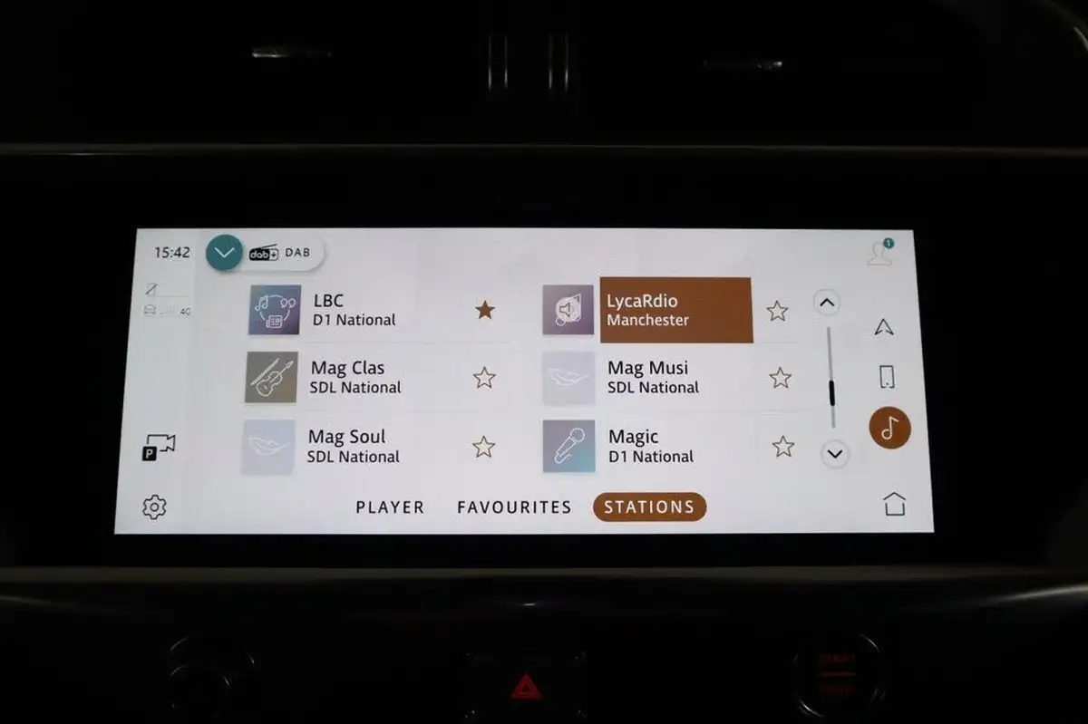 2022-jaguar-i-pace-ev400-hse-black-big-42