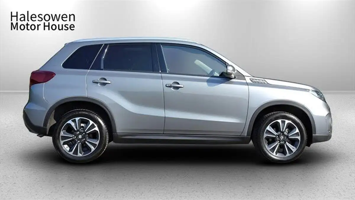 2023-suzuki-vitara-15-sz5-big-2