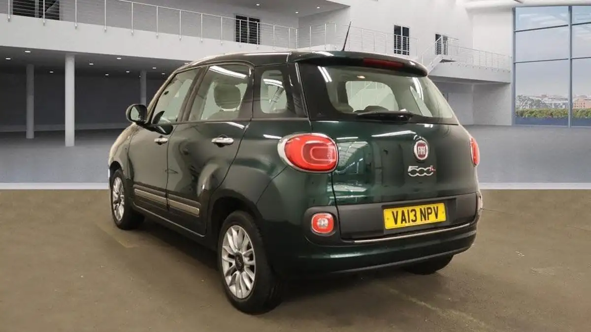 2013-fiat-500l-09-lounge-big-5