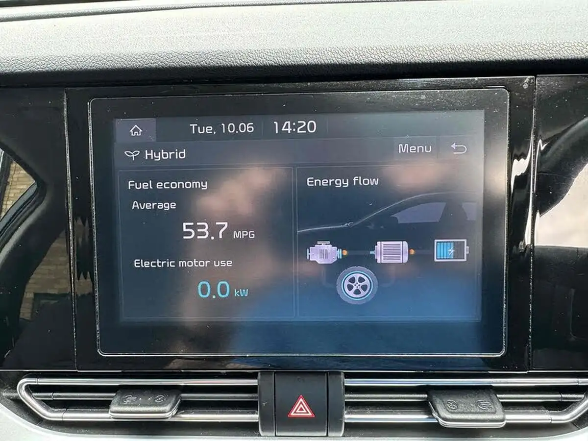 2022-kia-niro-16-gdi-2-139bhp-156kwh-big-22