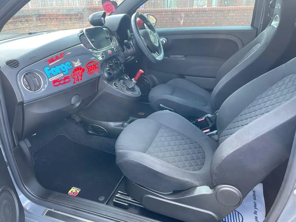 2020-abarth-595-14-tjet-big-9